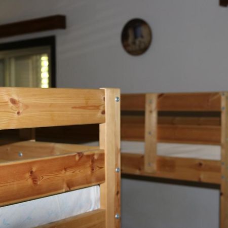 Costas Hostel Action Tseri Ngoại thất bức ảnh