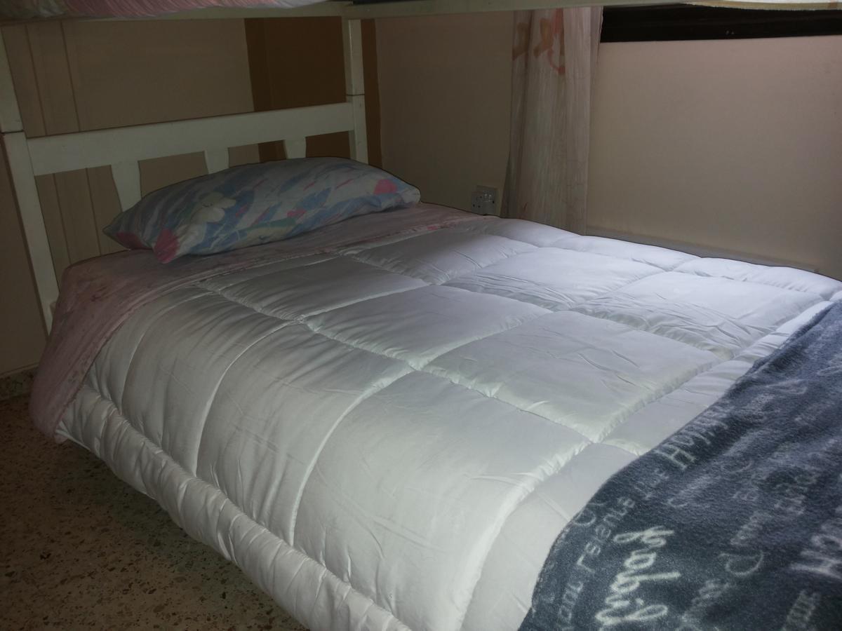 Costas Hostel Action Tseri Ngoại thất bức ảnh